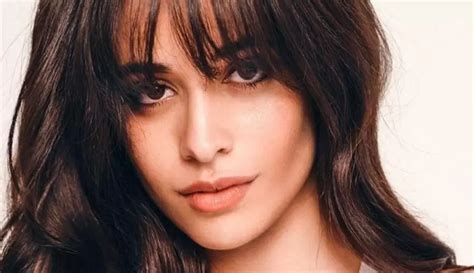 Camila Cabello comparte su primer desnudo en instagram